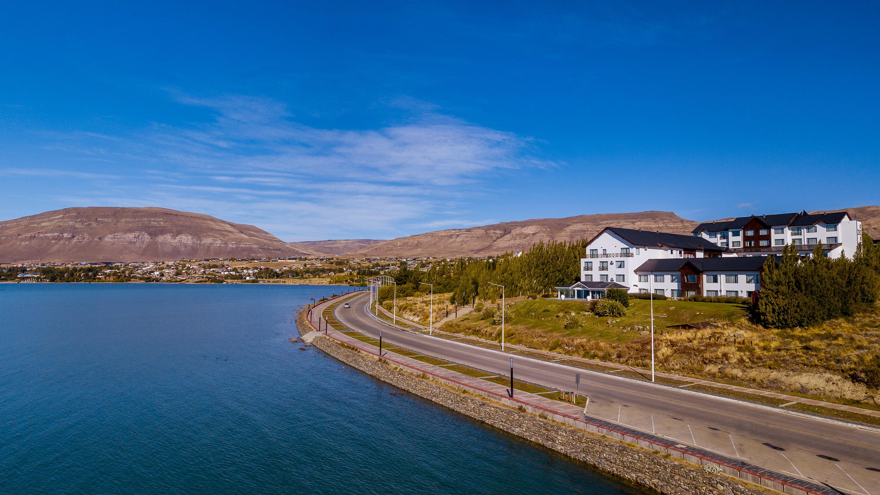 Xelena Hotel & Suites El Calafate Exterior photo