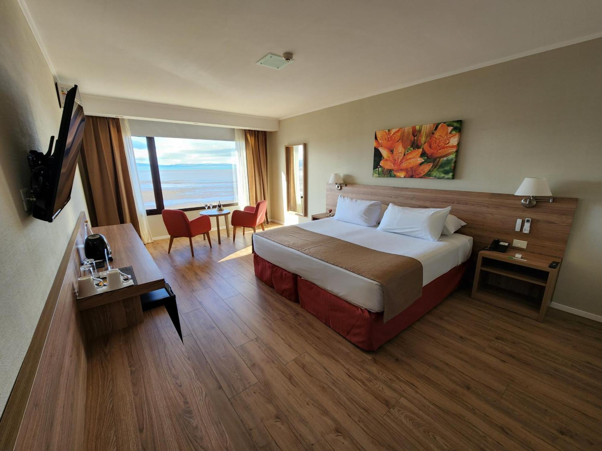 Xelena Hotel & Suites El Calafate Exterior photo